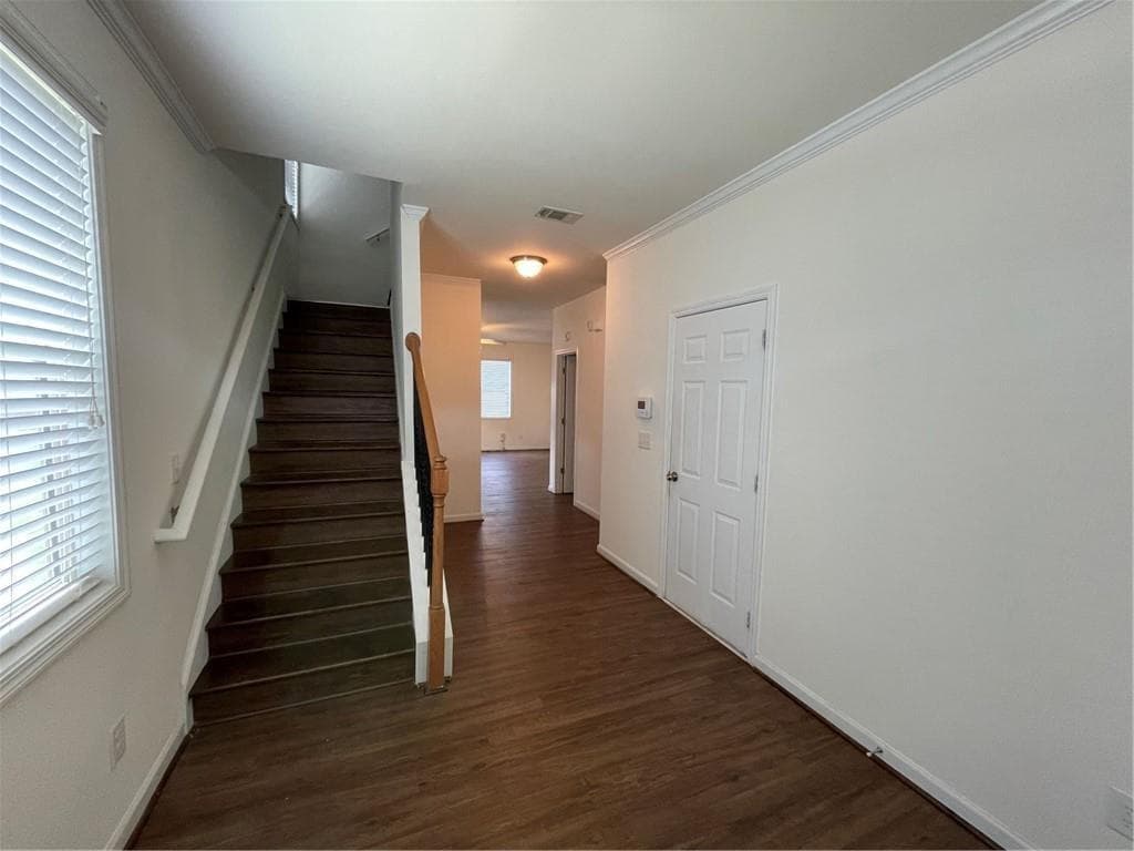 3 bedroom, 3 bathroom condominium for rent at 441 FERN BAY Drive, Atlanta, GA 30331 for $2,500 a month — photo 3