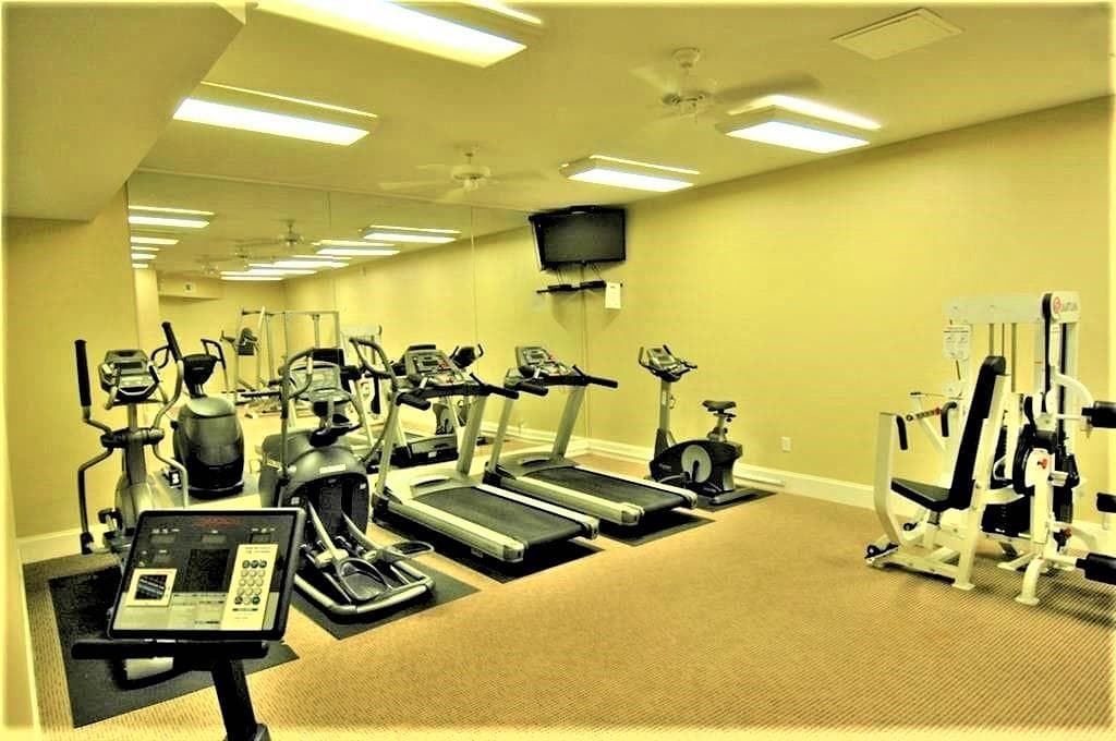 2 bedroom, 2 bathroom condominium for rent at 11 Perimeter Center 1103, Atlanta, GA 30346 for $2,300 a month — photo 10