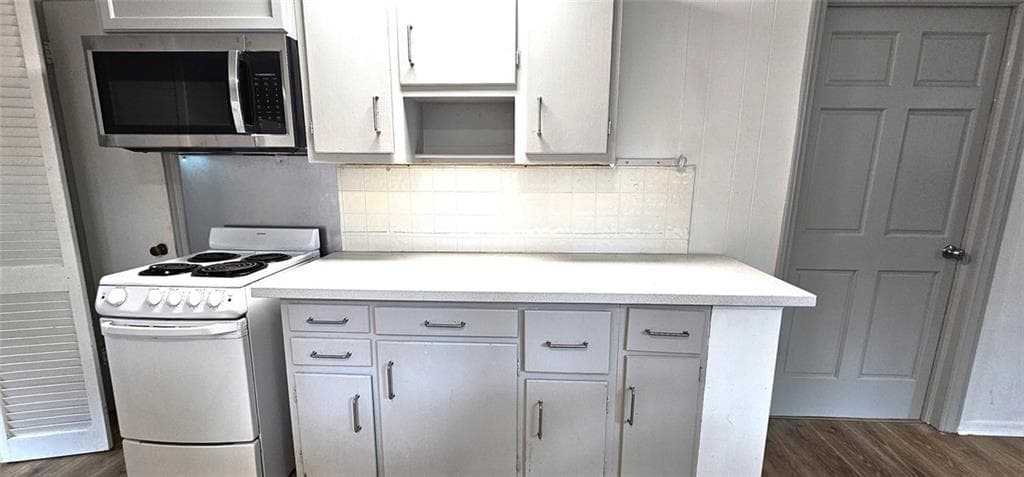 1 bedroom, 1 bathroom triplex for rent at 1067 Lanier Boulevard B, Atlanta, GA 30306 for $1,500 a month — photo 4