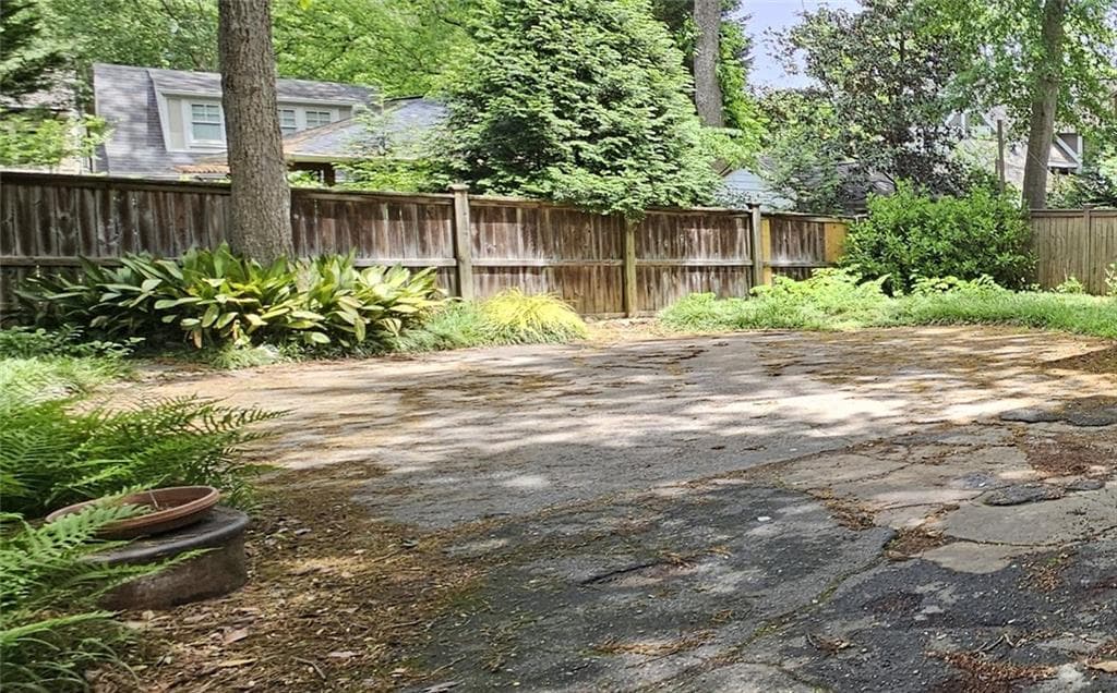 1 bedroom, 1 bathroom triplex for rent at 1067 Lanier Boulevard B, Atlanta, GA 30306 for $1,500 a month — photo 8