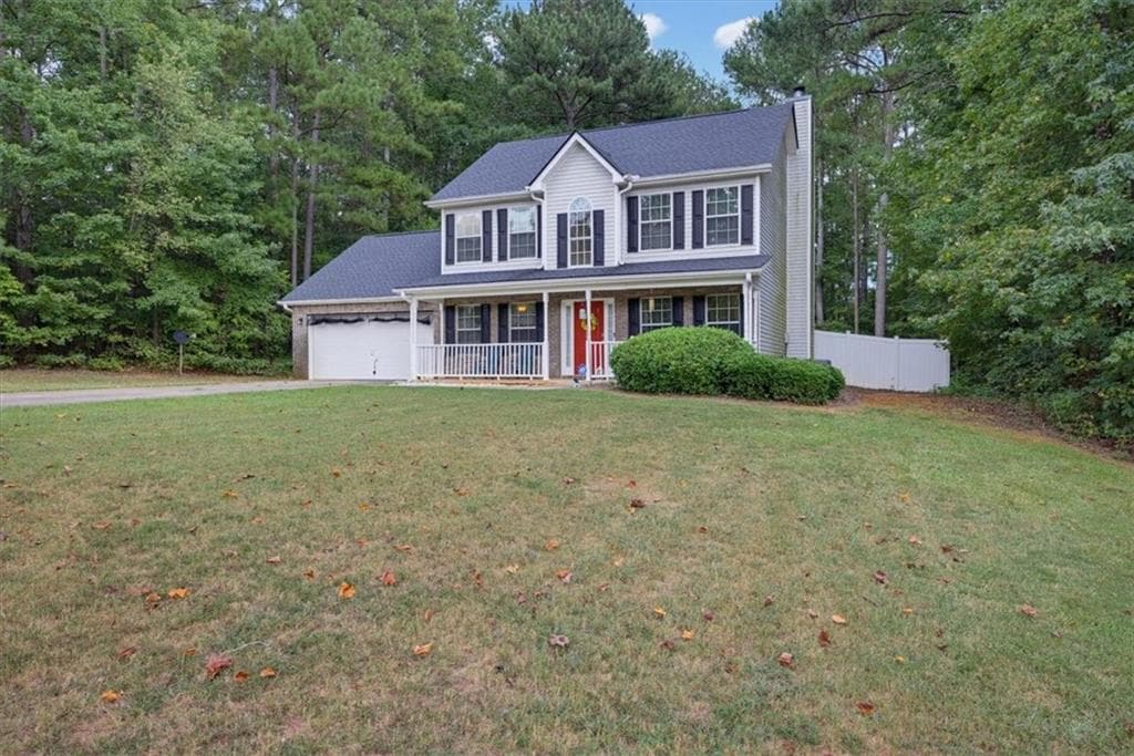 3 bedroom, 3 bathroom, 1,733 sq ft single family residence for sale at 395 Oak Hill Dr, Covington, GA 30016 — photo 2