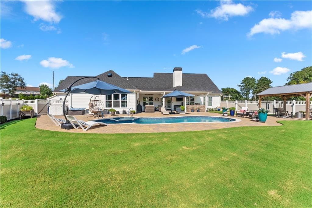 3 bedroom, 3 bathroom, 2,413 sq ft single family residence for sale at 8855 Little Mill Road, Cumming, GA 30041 — photo 2