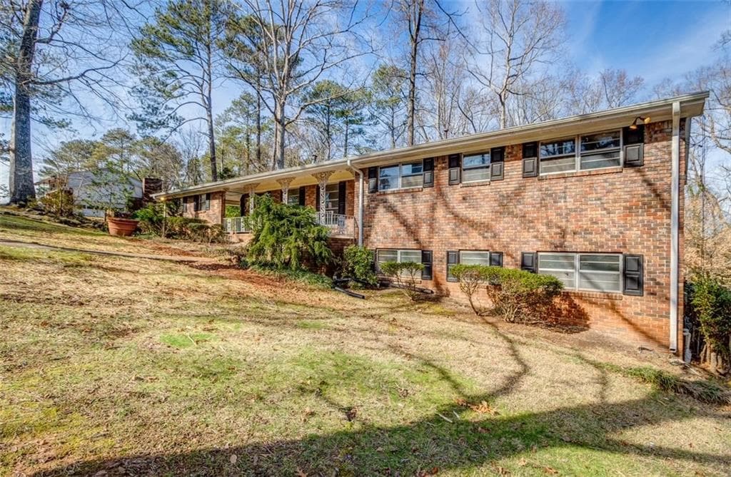 5 bedroom, 3 bathroom, 3,668 sq ft single family residence for sale at 3762 Tree Bark Trail, Decatur, GA 30034 — photo 3