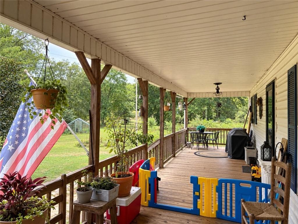 3 bedroom, 2 bathroom, 1,540 sq ft single family residence for sale at 1473 Fullers Chapel Road, Chatsworth, GA 30705 — photo 10