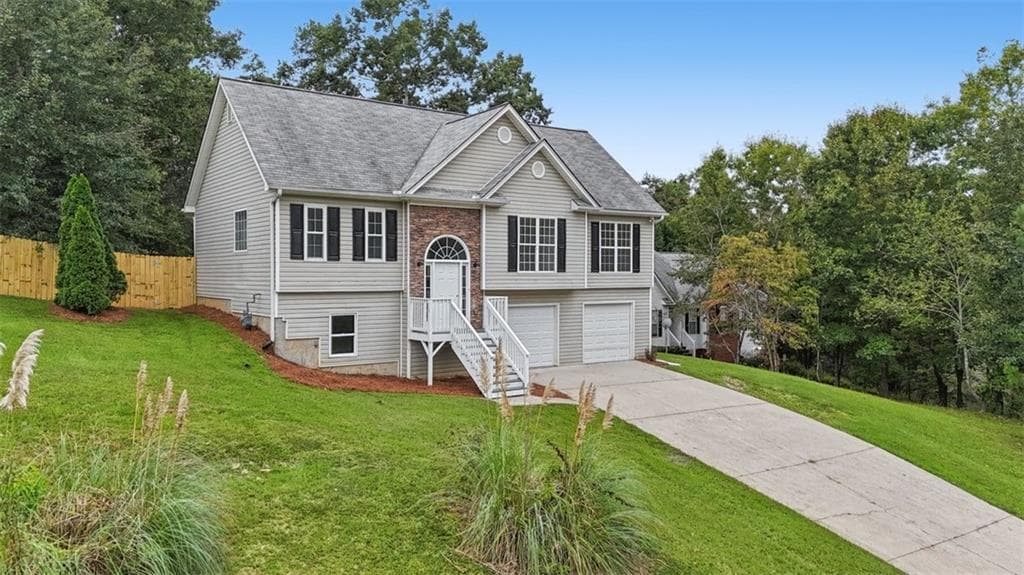4 bedroom, 2 bathroom, 1,800 sq ft single family residence for sale at 16 Bay Court, Cartersville, GA 30120 — photo 3