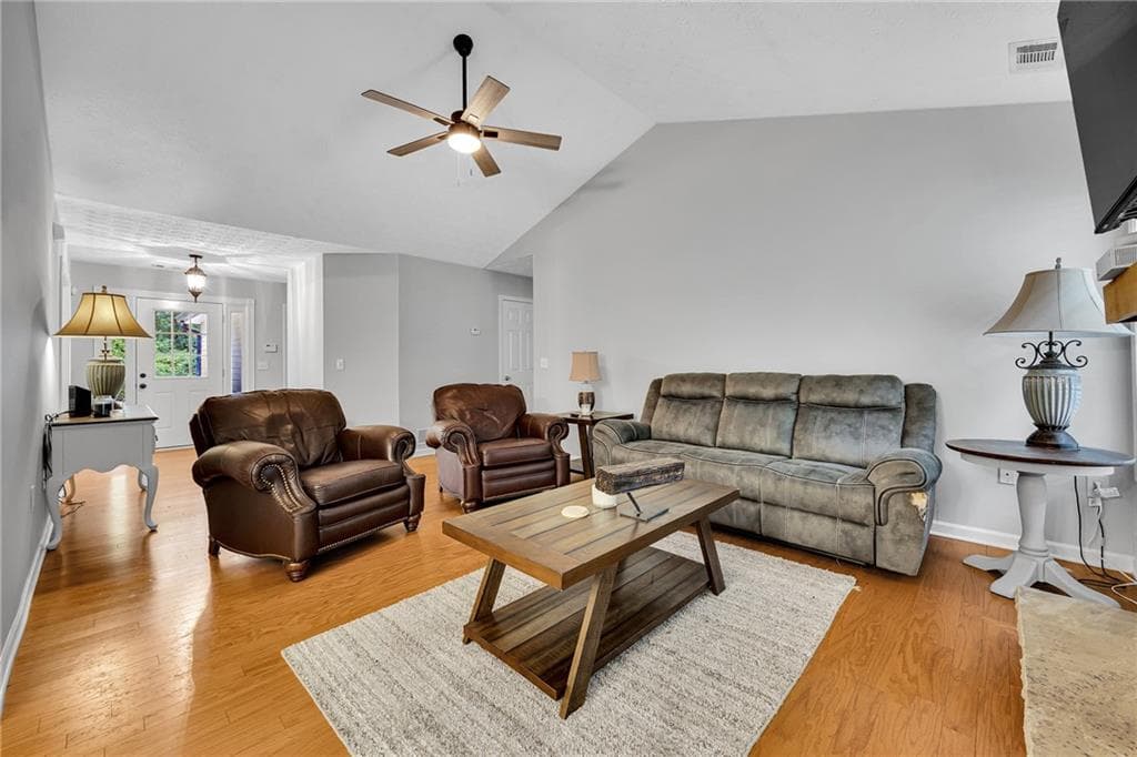3 bedroom, 2 bathroom, 1,814 sq ft single family residence for sale at 160 Laurel Lane, Social Circle, GA 30025 — photo 10