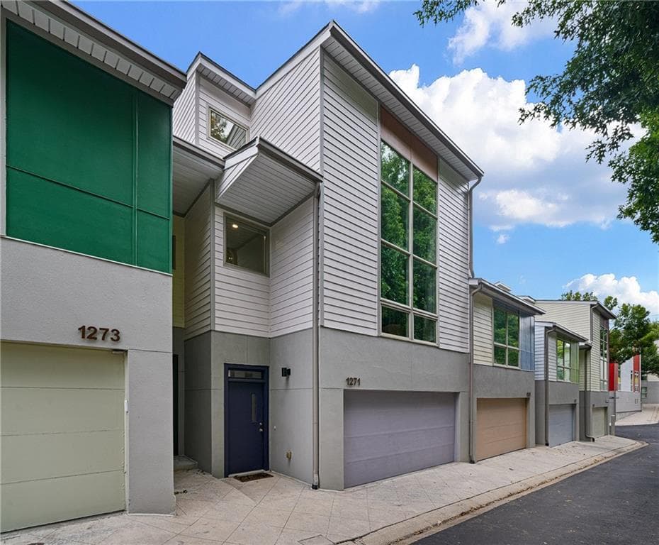 3 bedroom, 4 bathroom, 2,039 sq ft townhouse for sale at 1271 Eames Green, Atlanta, GA 30318 — photo 1 of 64