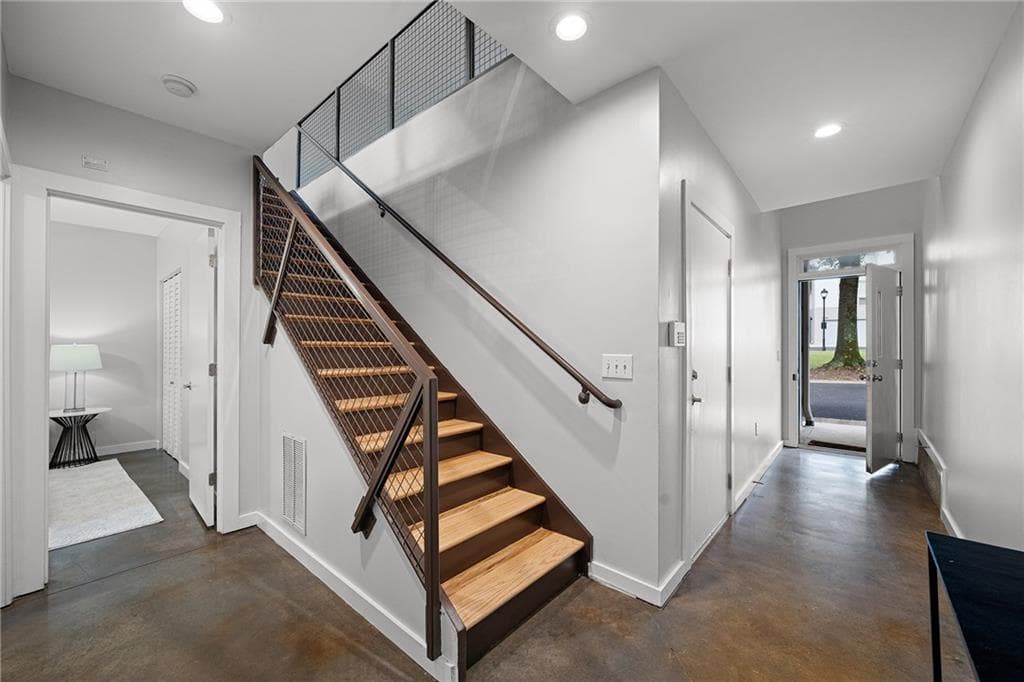 3 bedroom, 4 bathroom, 2,039 sq ft townhouse for sale at 1271 Eames Green, Atlanta, GA 30318 — photo 3