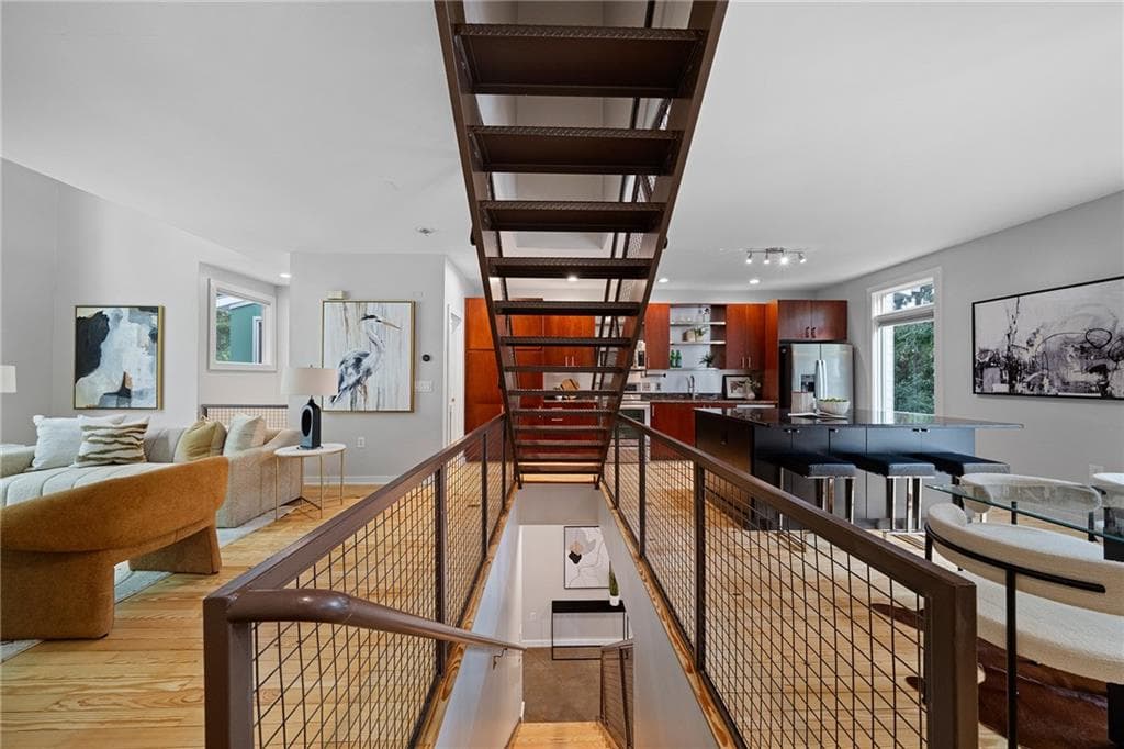 3 bedroom, 4 bathroom, 2,039 sq ft townhouse for sale at 1271 Eames Green, Atlanta, GA 30318 — photo 4