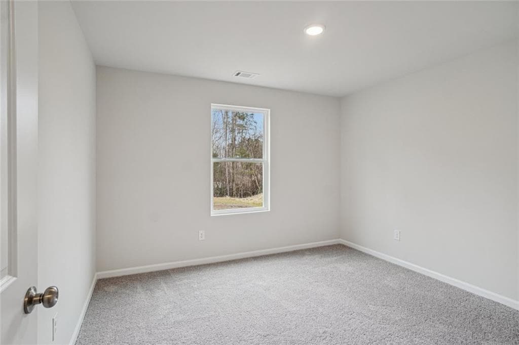 5 bedroom, 3 bathroom, 2,180 sq ft single family residence for sale at 142 Enclave Drive, Villa Rica, GA 30180 — photo 9