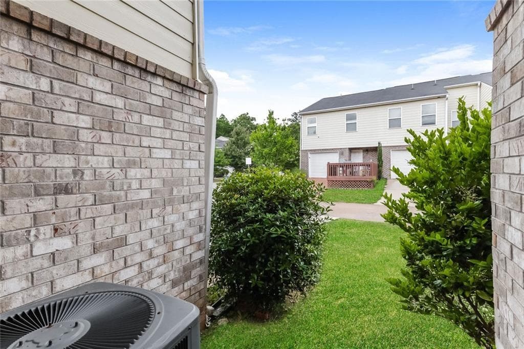 3 bedroom, 3 bathroom, 1,834 sq ft townhouse for sale at 1515 Hydrangea Lane, Mcdonough, GA 30253 — photo 4