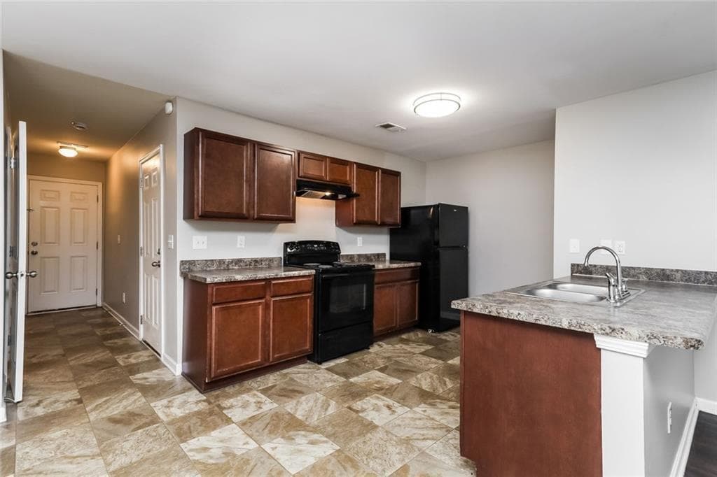 3 bedroom, 3 bathroom, 1,834 sq ft townhouse for sale at 1515 Hydrangea Lane, Mcdonough, GA 30253 — photo 9