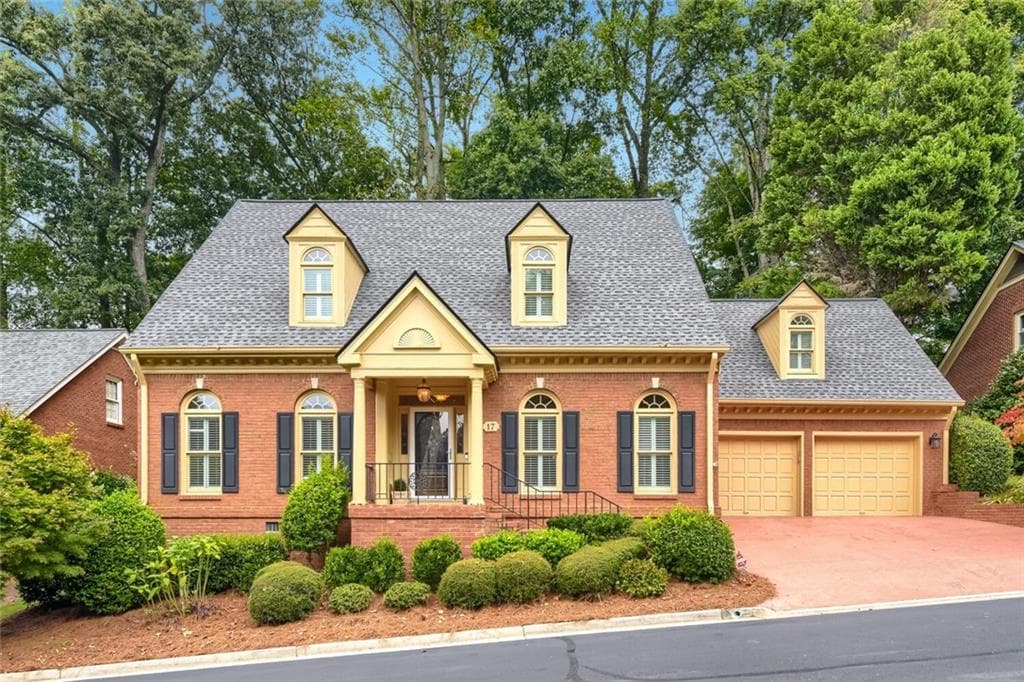 3 bedroom, 3 bathroom, 2,769 sq ft single family residence under contract at 17 Downshire Circle, Decatur, GA 30033