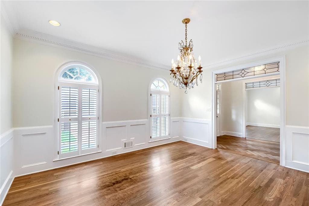 3 bedroom, 3 bathroom, 2,769 sq ft single family residence under contract at 17 Downshire Circle, Decatur, GA 30033 — photo 4
