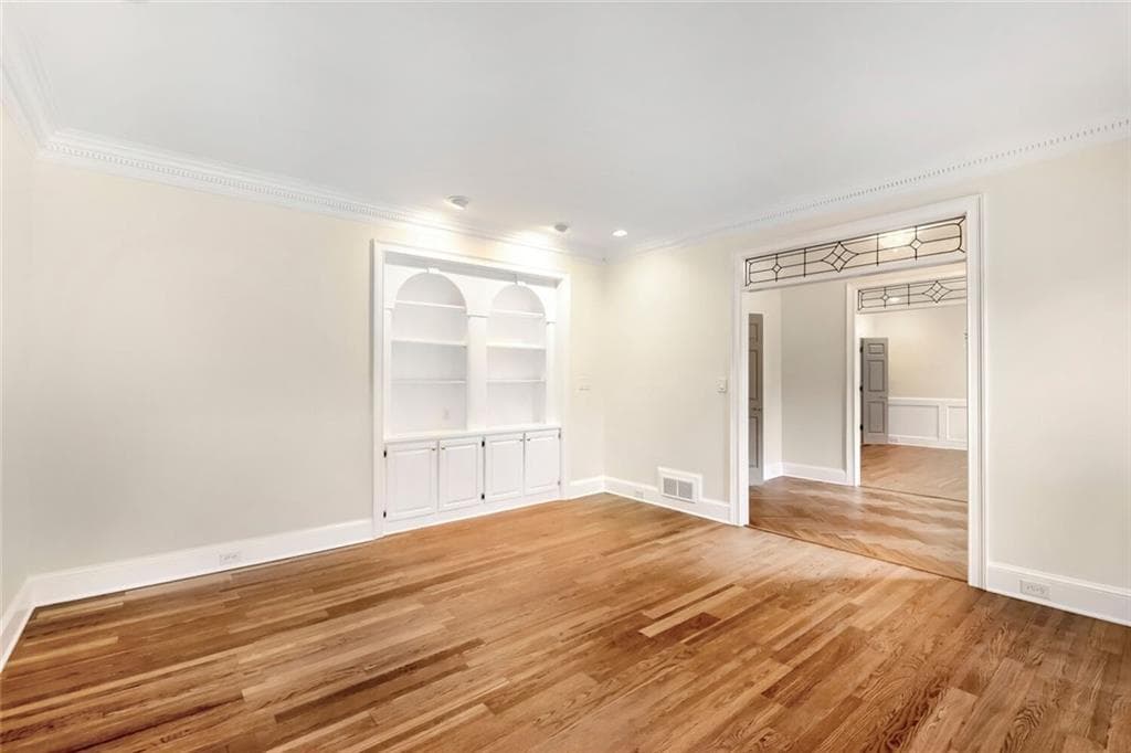 3 bedroom, 3 bathroom, 2,769 sq ft single family residence under contract at 17 Downshire Circle, Decatur, GA 30033 — photo 6