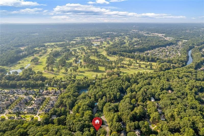 5 bedroom, 3 bathroom, 3,888 sq ft single family residence for sale at 3752 Frederica Road, Berkeley Lake, GA 30096 — photo 5