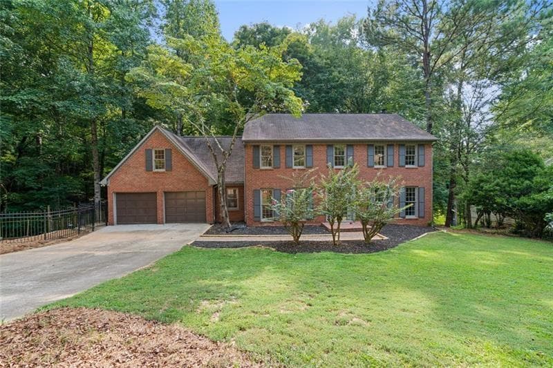 5 bedroom, 3 bathroom, 3,888 sq ft single family residence for sale at 3752 Frederica Road, Berkeley Lake, GA 30096 — photo 6