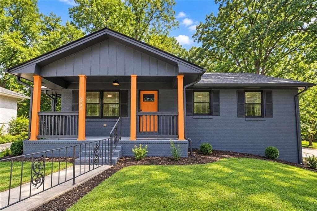 3 bedroom, 2 bathroom, 1,660 sq ft single family residence for sale at 2940 Harris Street, East Point, GA 30344 — photo 1 of 19