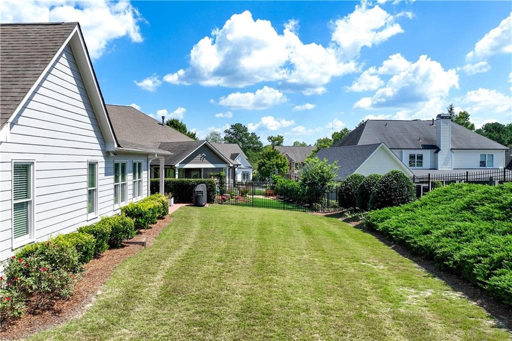 4 bedroom, 3 bathroom, 2,910 sq ft single family residence for sale at 6623 Trail Side Drive, Flowery Branch, GA 30542 — photo 9