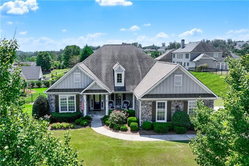 4 bedroom, 3 bathroom, 2,910 sq ft single family residence for sale at 6623 Trail Side Drive, Flowery Branch, GA 30542 — photo 3
