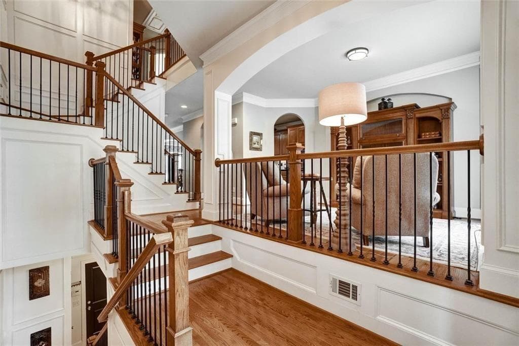 3 bedroom, 4 bathroom, 3,380 sq ft townhouse for sale at 10755 Arlington Point, Johns Creek, GA 30022 — photo 3