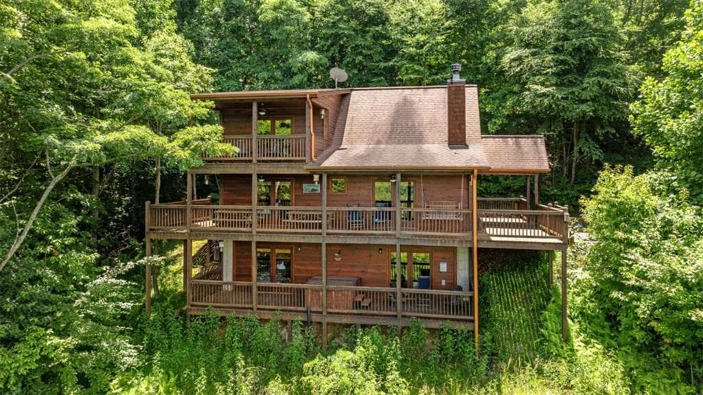 3 bedroom, 3 bathroom, 2,376 sq ft single family residence for sale at 469 Mountain High Drive, Mineral Bluff, GA 30559 — photo 3