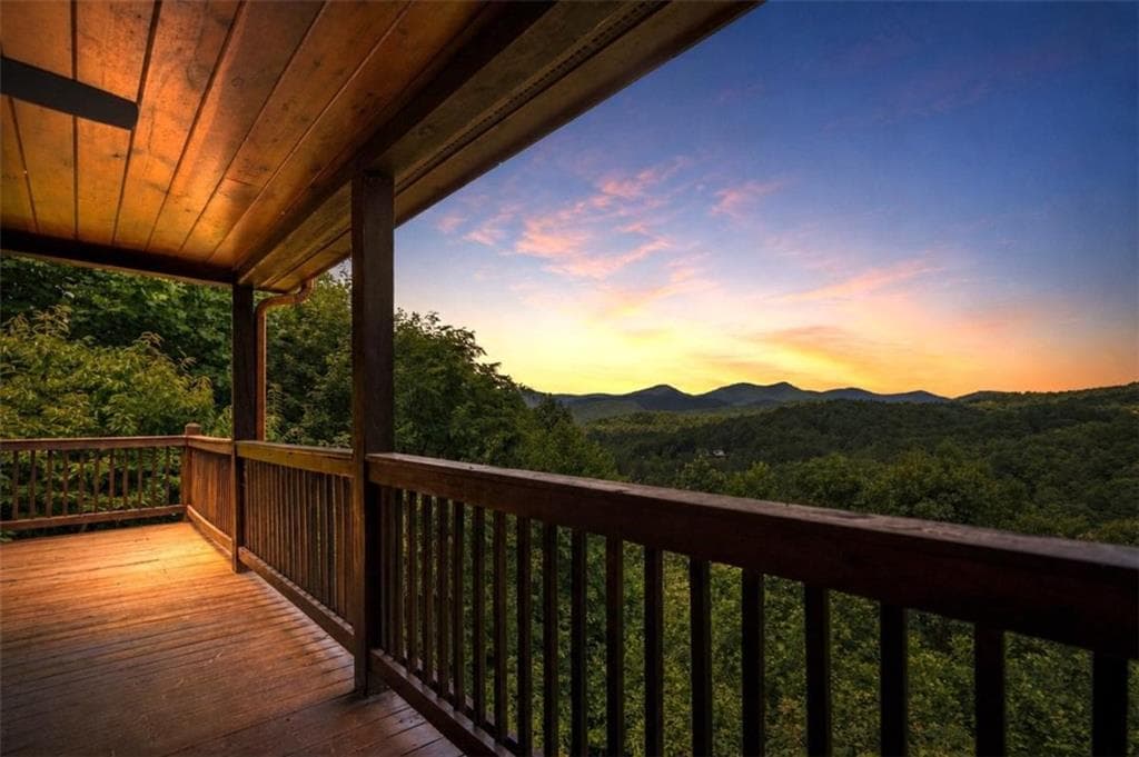 3 bedroom, 3 bathroom, 2,376 sq ft single family residence for sale at 469 Mountain High Drive, Mineral Bluff, GA 30559 — photo 5