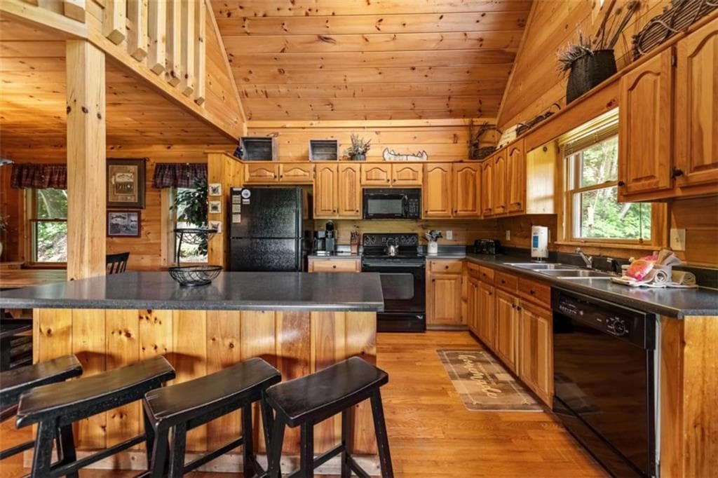 3 bedroom, 3 bathroom, 2,376 sq ft single family residence for sale at 469 Mountain High Drive, Mineral Bluff, GA 30559 — photo 10