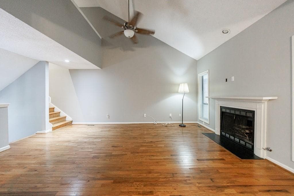 2 bedroom, 2 bathroom, 1,351 sq ft townhouse for sale at 1002 Creatwood Circle, Smyrna, GA 30080 — photo 10