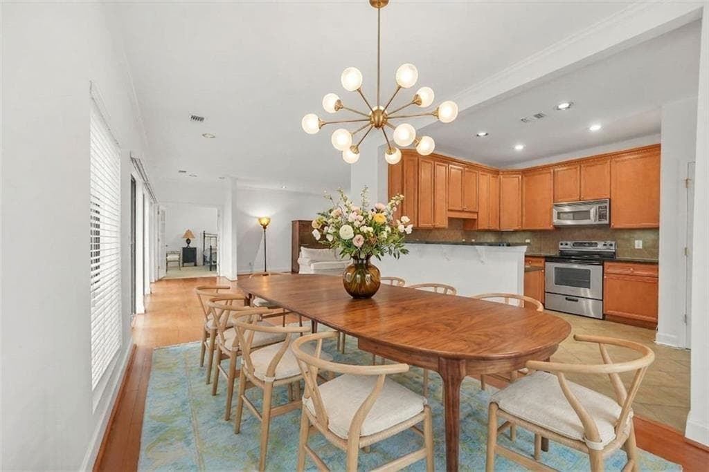 2 bedroom, 3 bathroom, 1,730 sq ft condominium for rent at 3071 Lenox Road 11, Atlanta, GA 30324 for $2,750 a month — photo 7