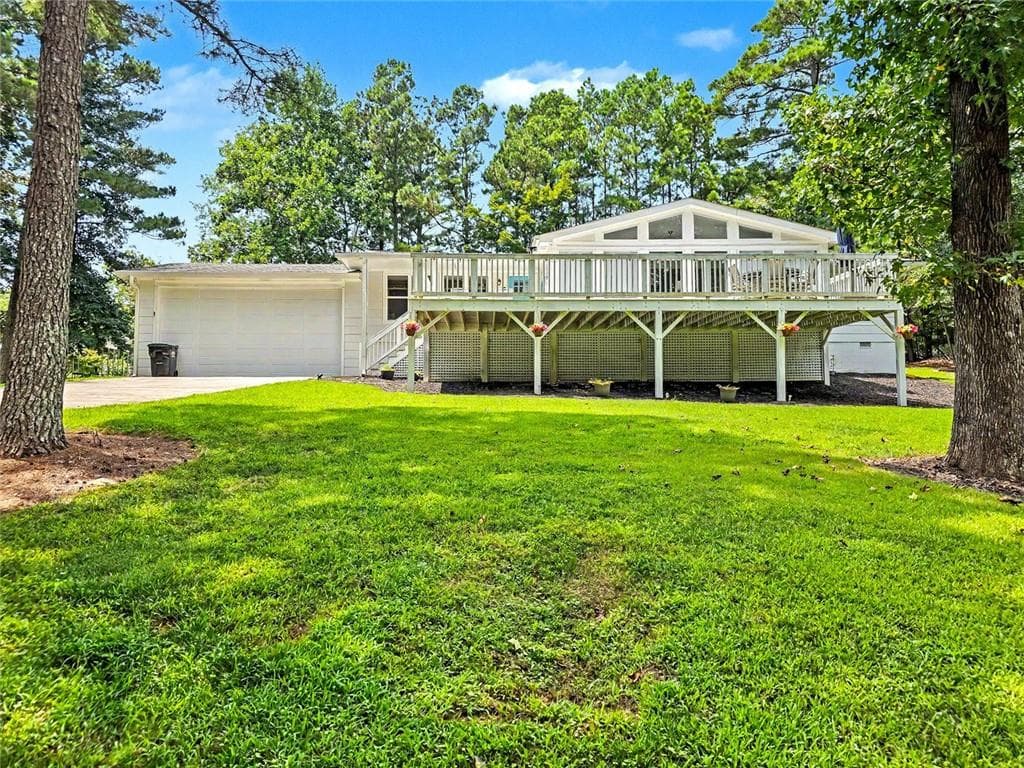 3 bedroom, 2 bathroom, 1,920 sq ft single family residence for sale at 935 Pine Circle, Woodstock, GA 30189 — photo 10