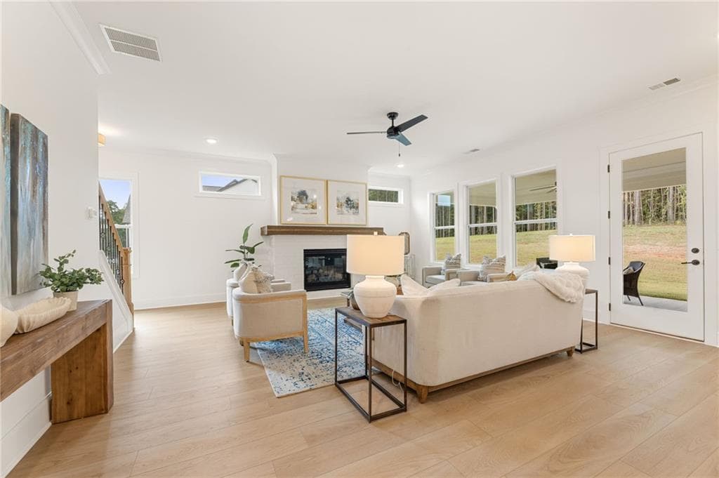 4 bedroom, 4 bathroom, 3,400 sq ft single family residence for sale at 208 Knollwood Bend, Canton, GA 30115 — photo 9