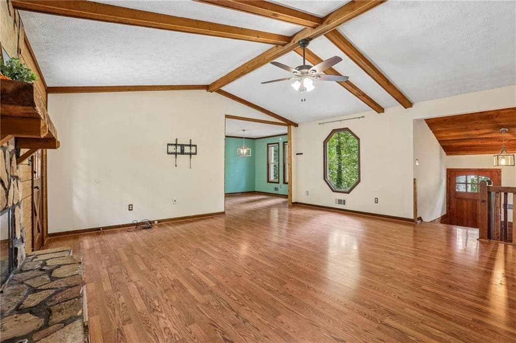 3 bedroom, 2 bathroom, 1,492 sq ft single family residence for sale at 231 Sabrina Court, Woodstock, GA 30188 — photo 7