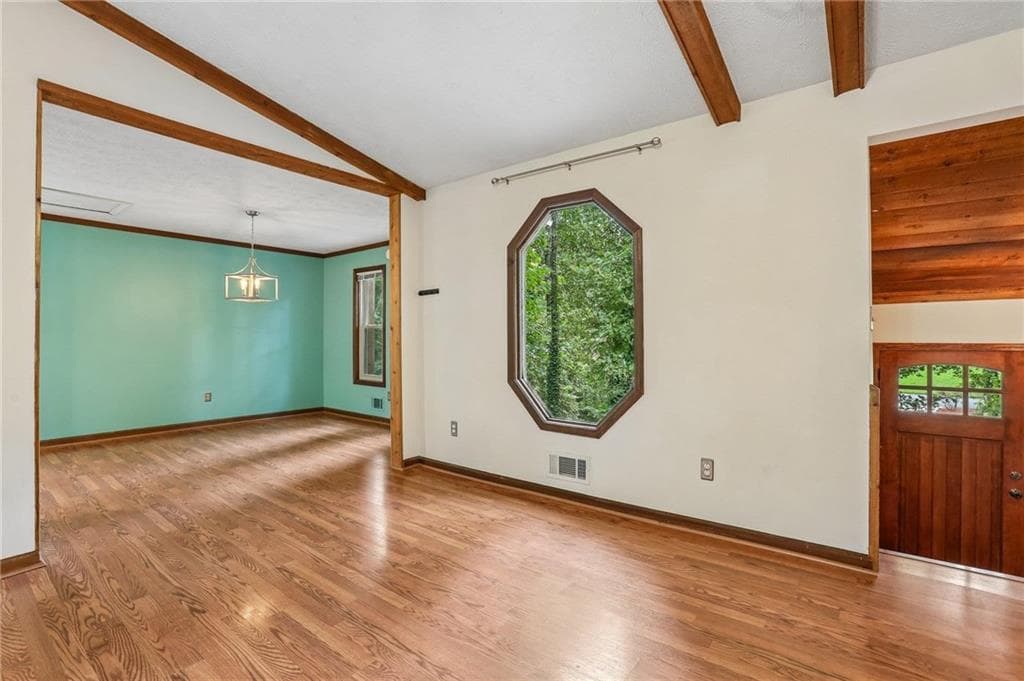 3 bedroom, 2 bathroom, 1,492 sq ft single family residence for sale at 231 Sabrina Court, Woodstock, GA 30188 — photo 9