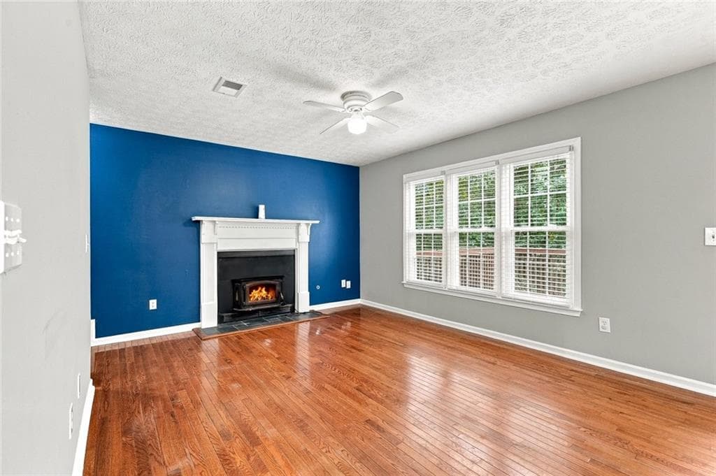4 bedroom, 3 bathroom, 2,091 sq ft single family residence for sale at 2150 Appleton Circle, Lawrenceville, GA 30043 — photo 9