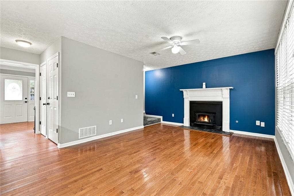 4 bedroom, 3 bathroom, 2,091 sq ft single family residence for sale at 2150 Appleton Circle, Lawrenceville, GA 30043 — photo 10