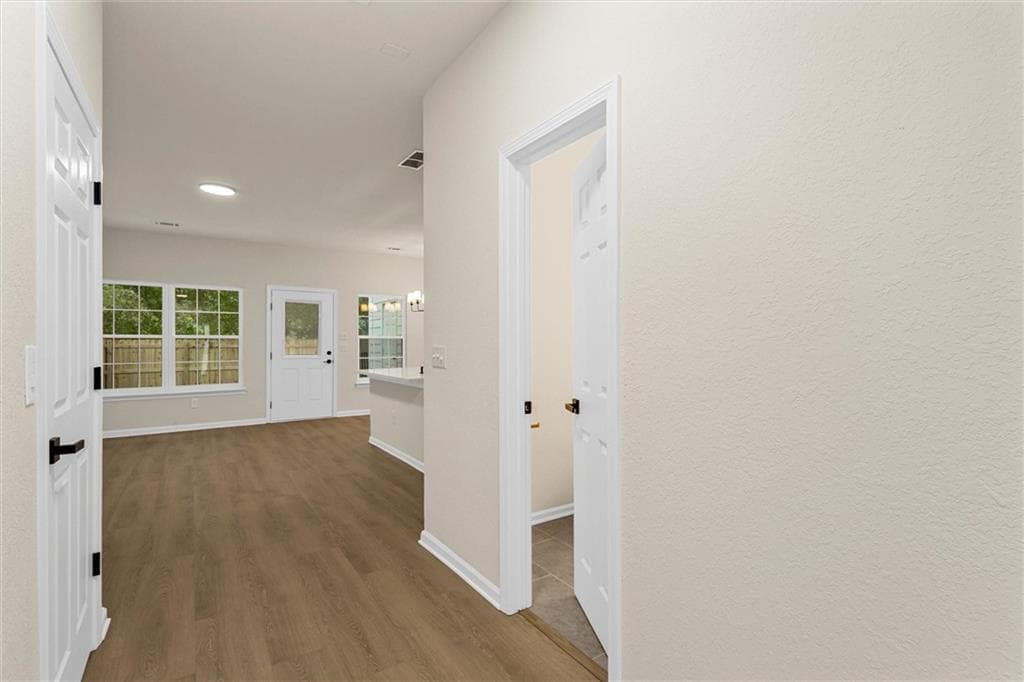 4 bedroom, 3 bathroom, 1,528 sq ft townhouse for sale at 268 Brookview Drive, Riverdale, GA 30274 — photo 9