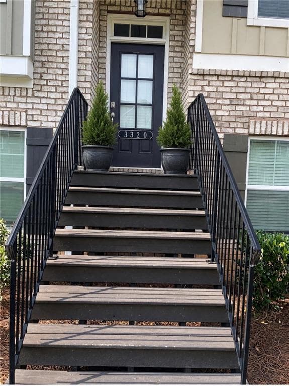 3 bedroom, 4 bathroom, 2,146 sq ft townhouse for sale at 3320 Hedgeway Court, Kennesaw, GA 30144 — photo 2