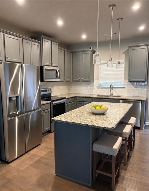 3 bedroom, 4 bathroom, 2,146 sq ft townhouse for sale at 3320 Hedgeway Court, Kennesaw, GA 30144 — photo 3