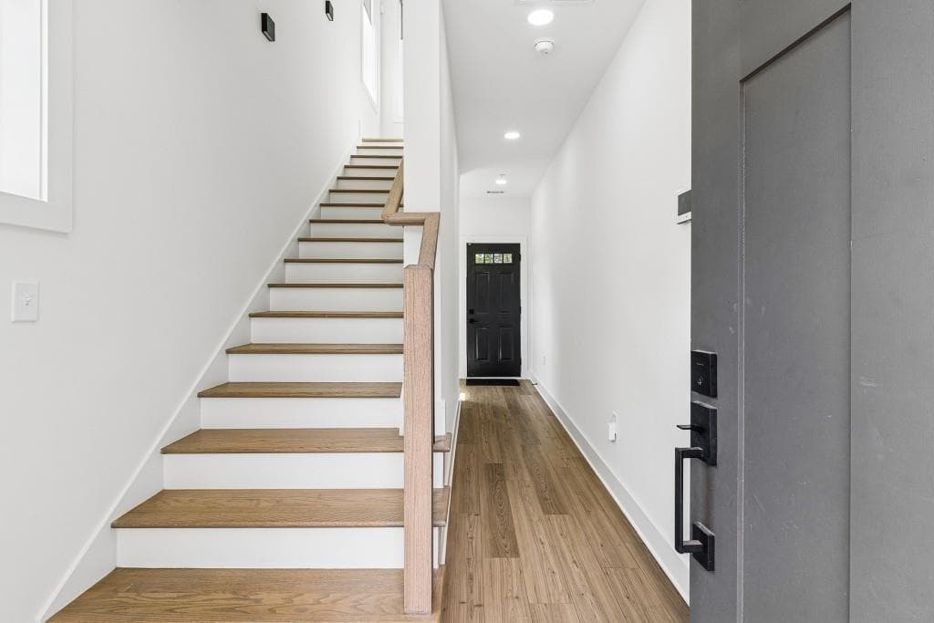 3 bedroom, 4 bathroom, 2,254 sq ft townhouse for rent at 105 Walnut Street, Atlanta, GA 30314 for $3,500 a month — photo 3