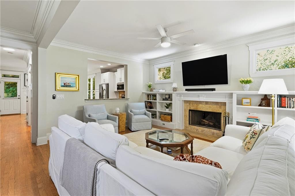 3 bedroom, 3 bathroom, 1,718 sq ft single family residence for sale at 973 Grant Cove Place, Atlanta, GA 30315 — photo 3