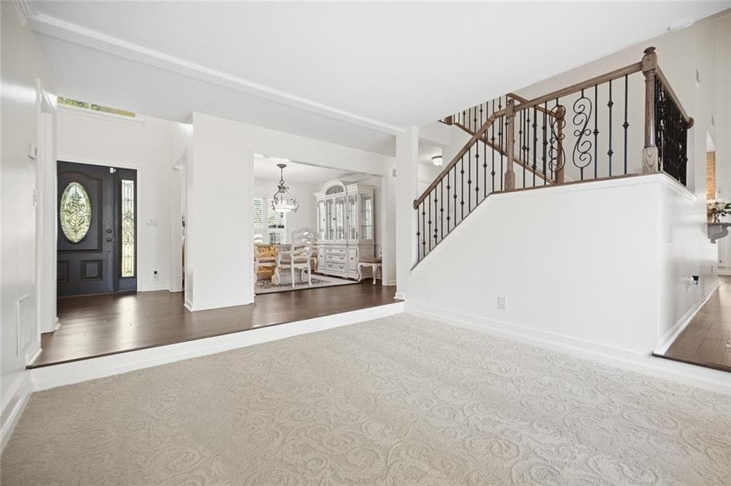 4 bedroom, 3 bathroom, 2,559 sq ft single family residence for sale at 5300 Johns View Street, Alpharetta, GA 30005 — photo 3