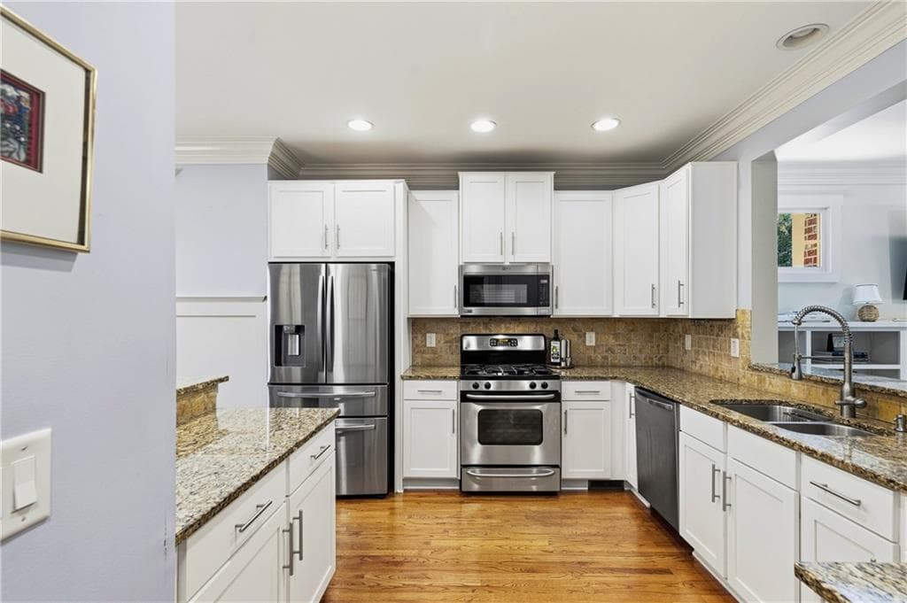 3 bedroom, 3 bathroom, 1,718 sq ft single family residence for sale at 973 Grant Cove Place, Atlanta, GA 30315 — photo 8