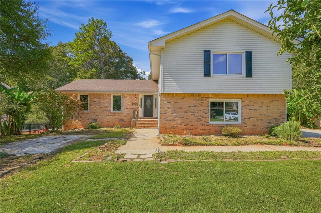 4 bedroom, 3 bathroom, 2,141 sq ft single family residence for sale at 5265 Corinth Circle, Stone Mountain, GA 30087