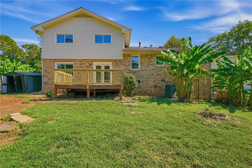 4 bedroom, 3 bathroom, 2,141 sq ft single family residence for sale at 5265 Corinth Circle, Stone Mountain, GA 30087 — photo 5