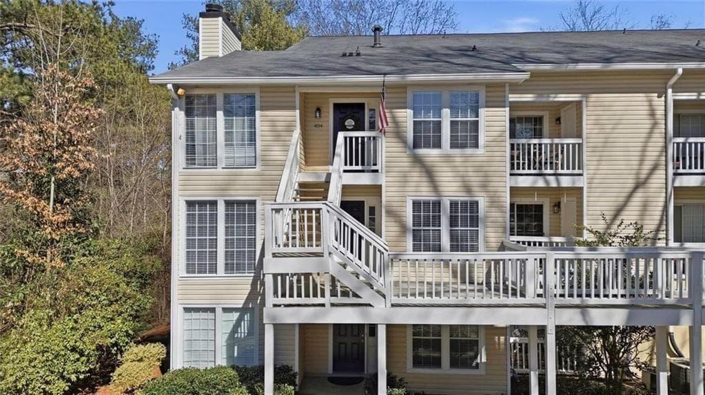 2 bedroom, 2 bathroom, 1,316 sq ft condominium for sale at 402 SE Countryside Place 402, Smyrna, GA 30080 — photo 3