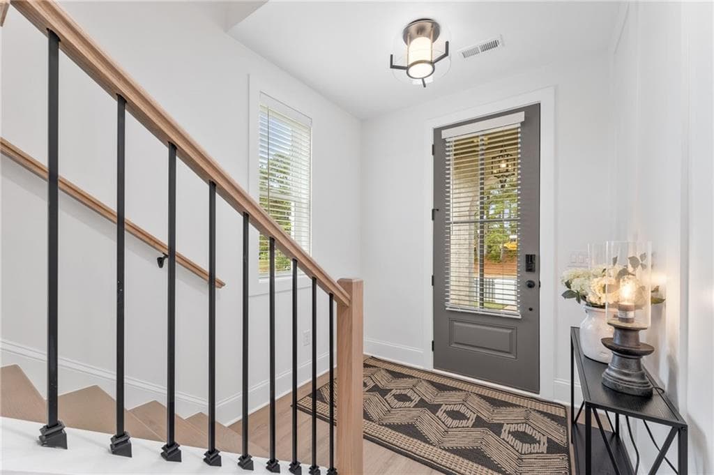3 bedroom, 4 bathroom, 2,663 sq ft single family residence for sale at 3420 Archerfield Way, Smyrna, GA 30080 — photo 3