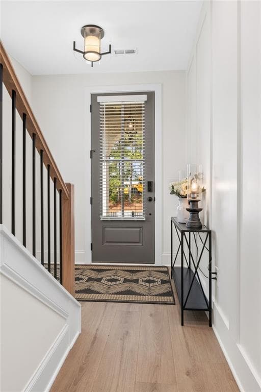 3 bedroom, 4 bathroom, 2,663 sq ft single family residence for sale at 3420 Archerfield Way, Smyrna, GA 30080 — photo 5
