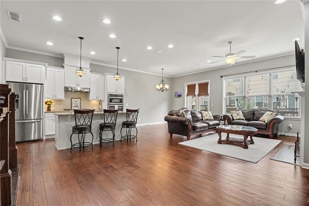 3 bedroom, 4 bathroom, 2,600 sq ft townhouse for sale at 1011 Milhaven Drive, Roswell, GA 30076 — photo 5