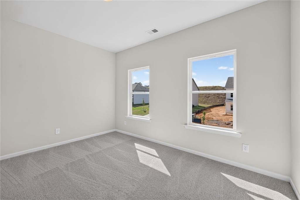 4 bedroom, 3 bathroom, 2,053 sq ft single family residence for sale at 139 Shire Loop, Calhoun, GA 30701 — photo 5